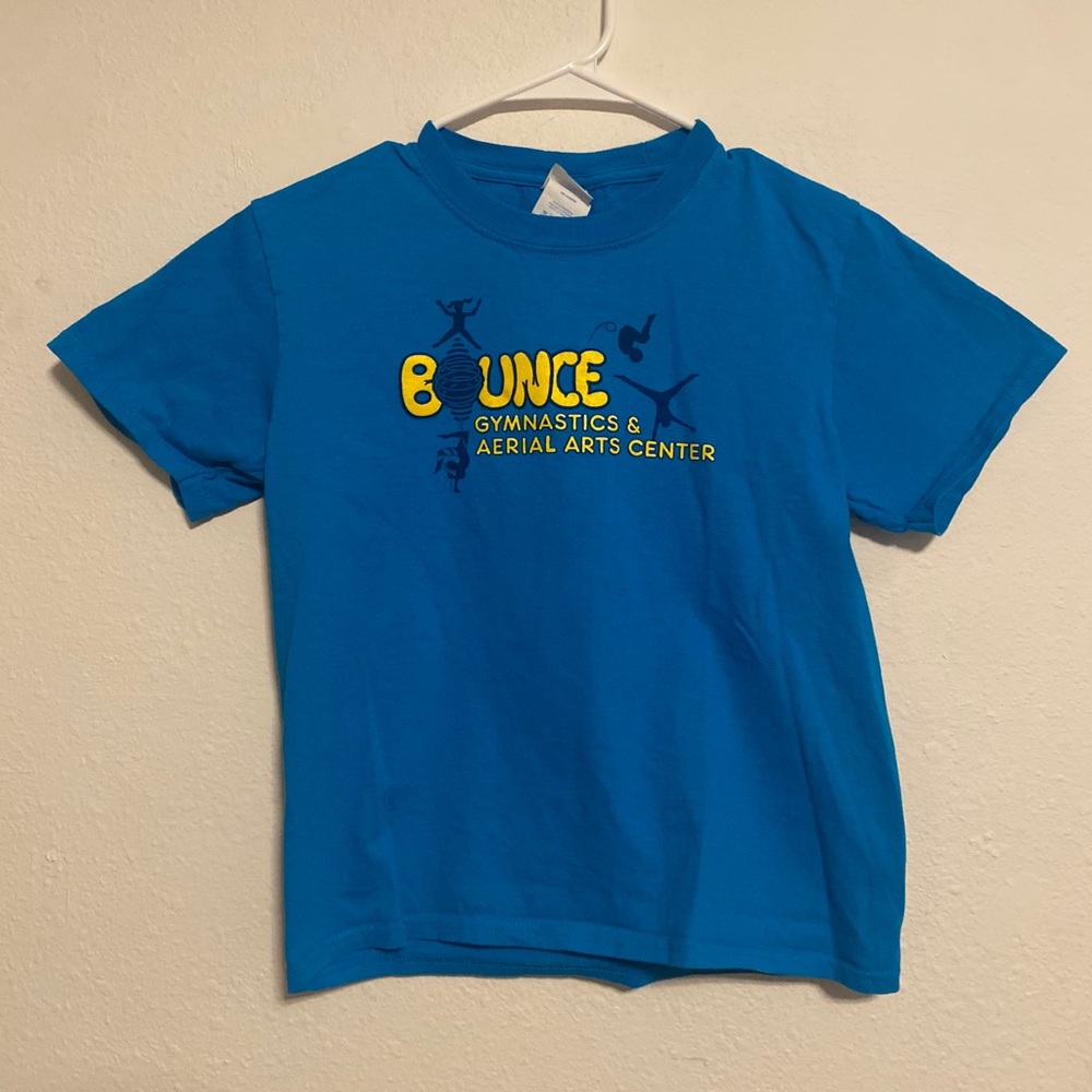 BOUNCE Gymnastics youth shirt size M